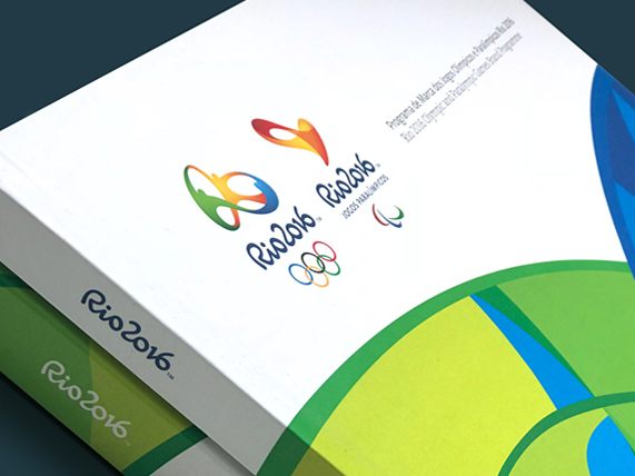 Amanda Lianza Design gráfico Livro Branding e Look of the Games dos Jogos Olímpicos e Paralímpicos Rio 2016